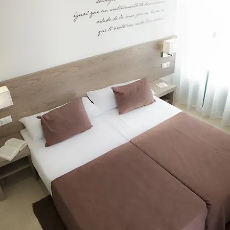 Boutique Isla Hotel 3*