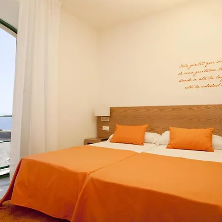 Boutique Isla טבארקה